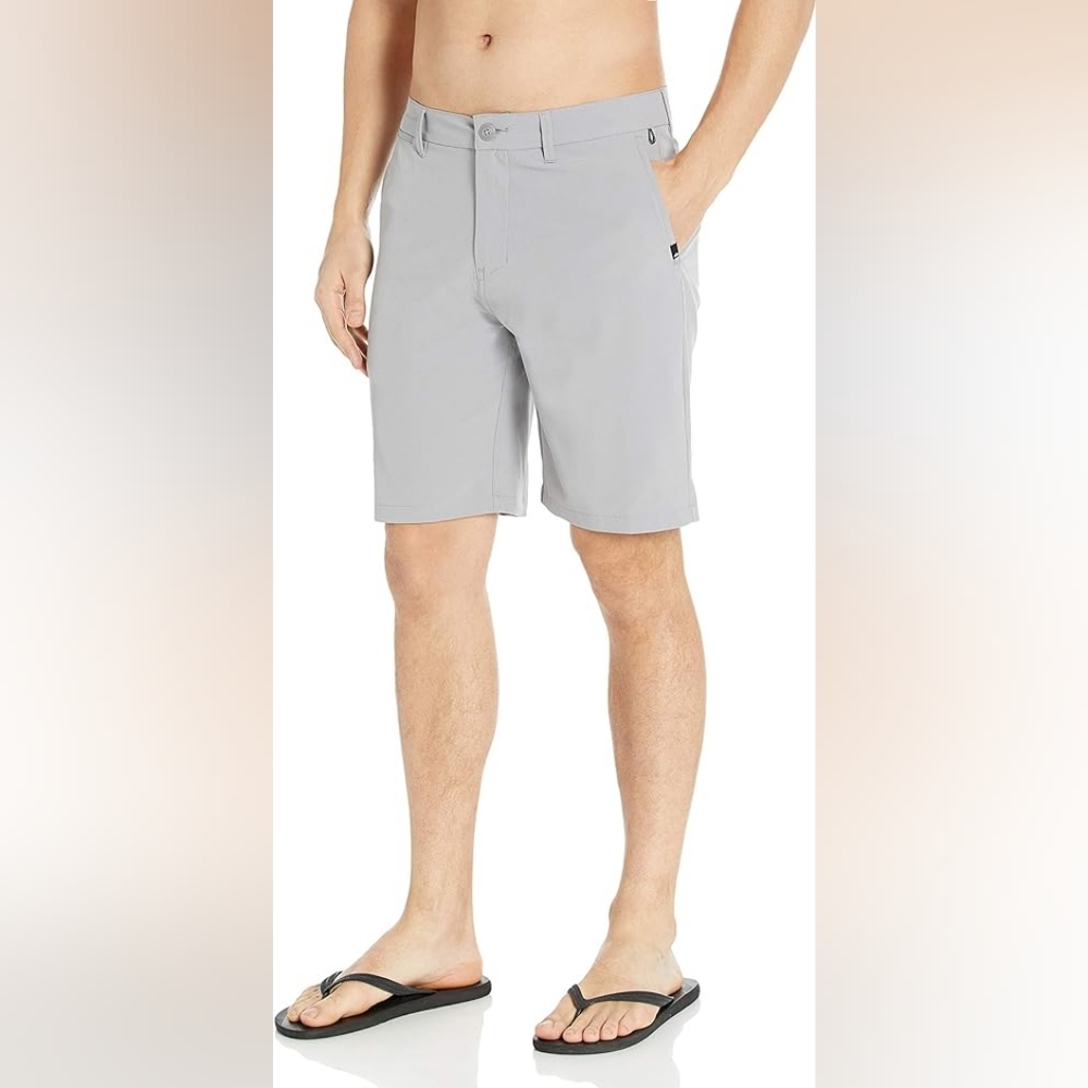 Quiksilver Amphibian Hybrid Water Friendly Shorts - Size 27 - EUC
